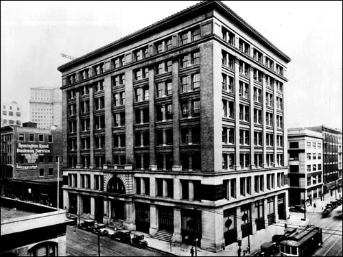 The Wells Fargo Building, 85 Second Street at Mission Street (1908-1923)
